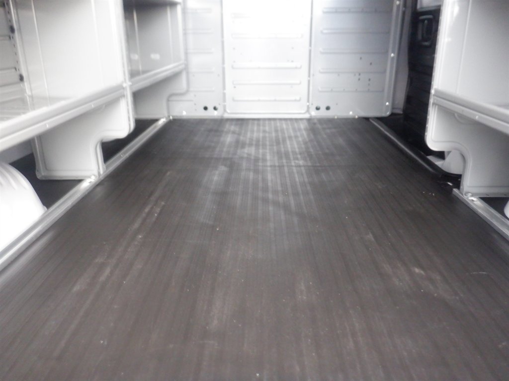 Used 2023 GMC Savana 2500 w/ Driver Convenience Package image 6