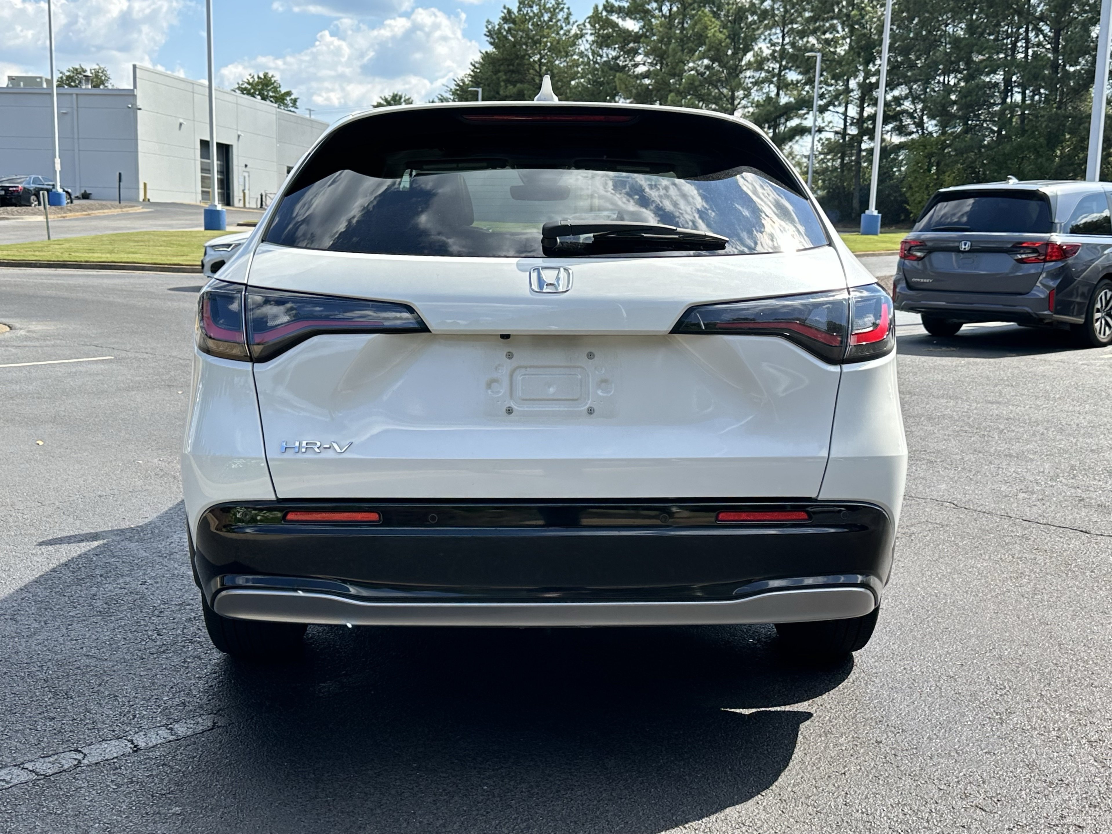 Used 2025 Honda HR-V EX-L image 12