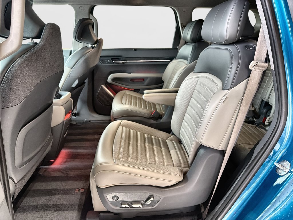 Used 2024 Kia EV9 Land AWD/4WD image 19