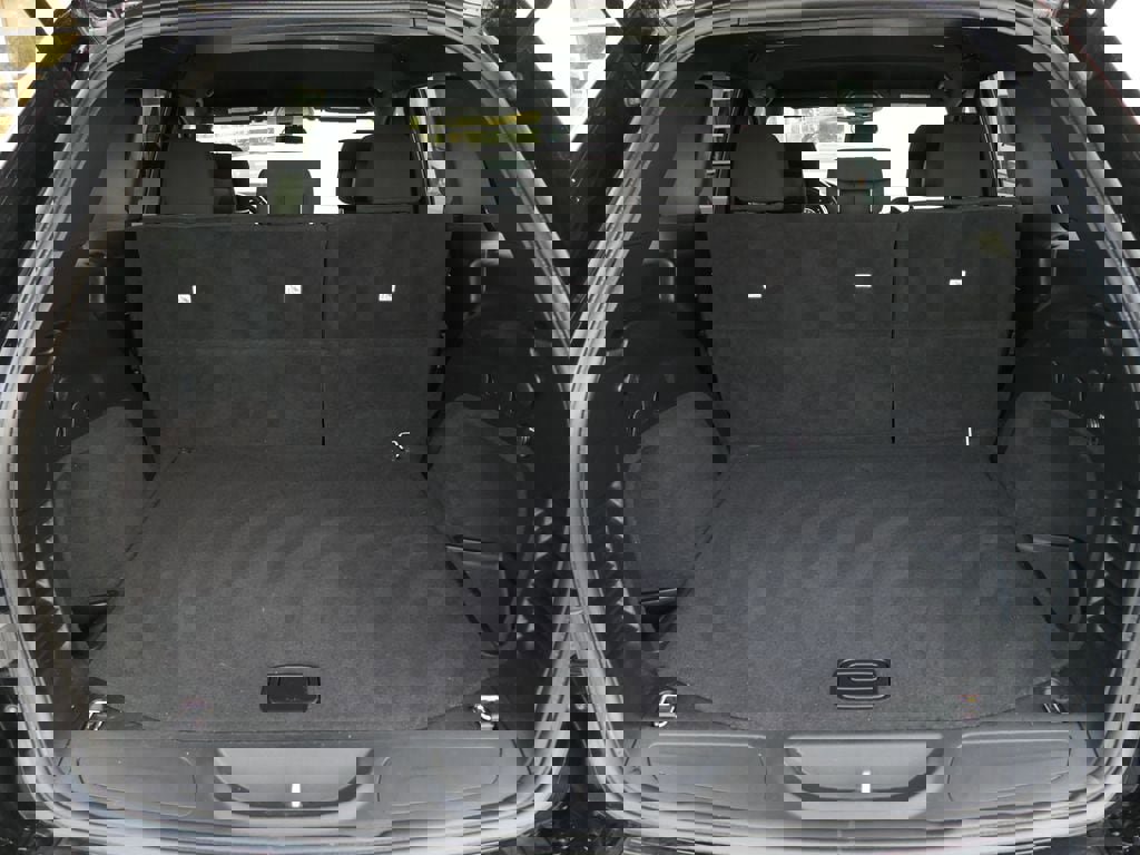 Used 2021 Jeep Grand Cherokee Laredo image 25