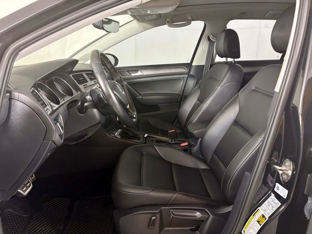 Used 2019 Volkswagen Golf Alltrack SE AWD/4WD image 16