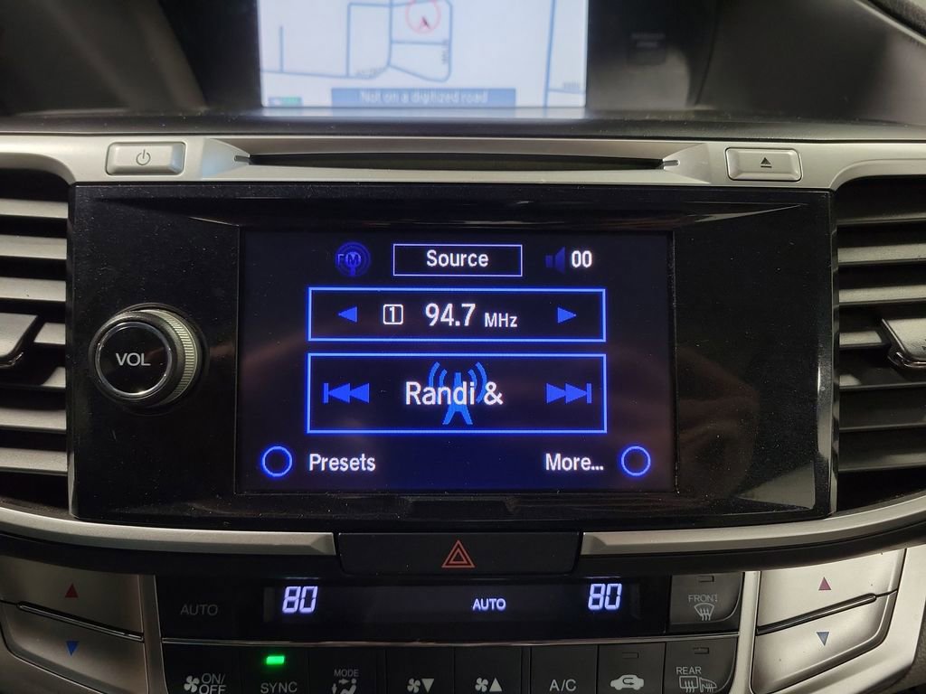 Used 2013 Honda Accord Touring image 19