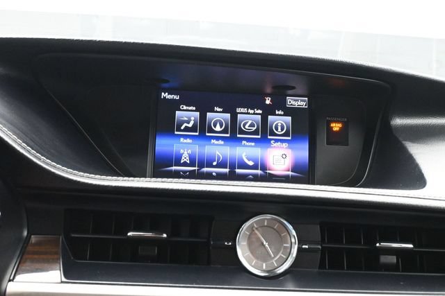 Used 2016 Lexus ES 350 w/ Luxury Package w/Wood Trim FWD image 21