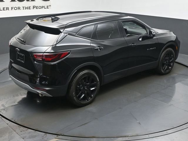 Used 2024 Chevrolet Blazer LT w/ LPO, Black Grille Bar Package image 40