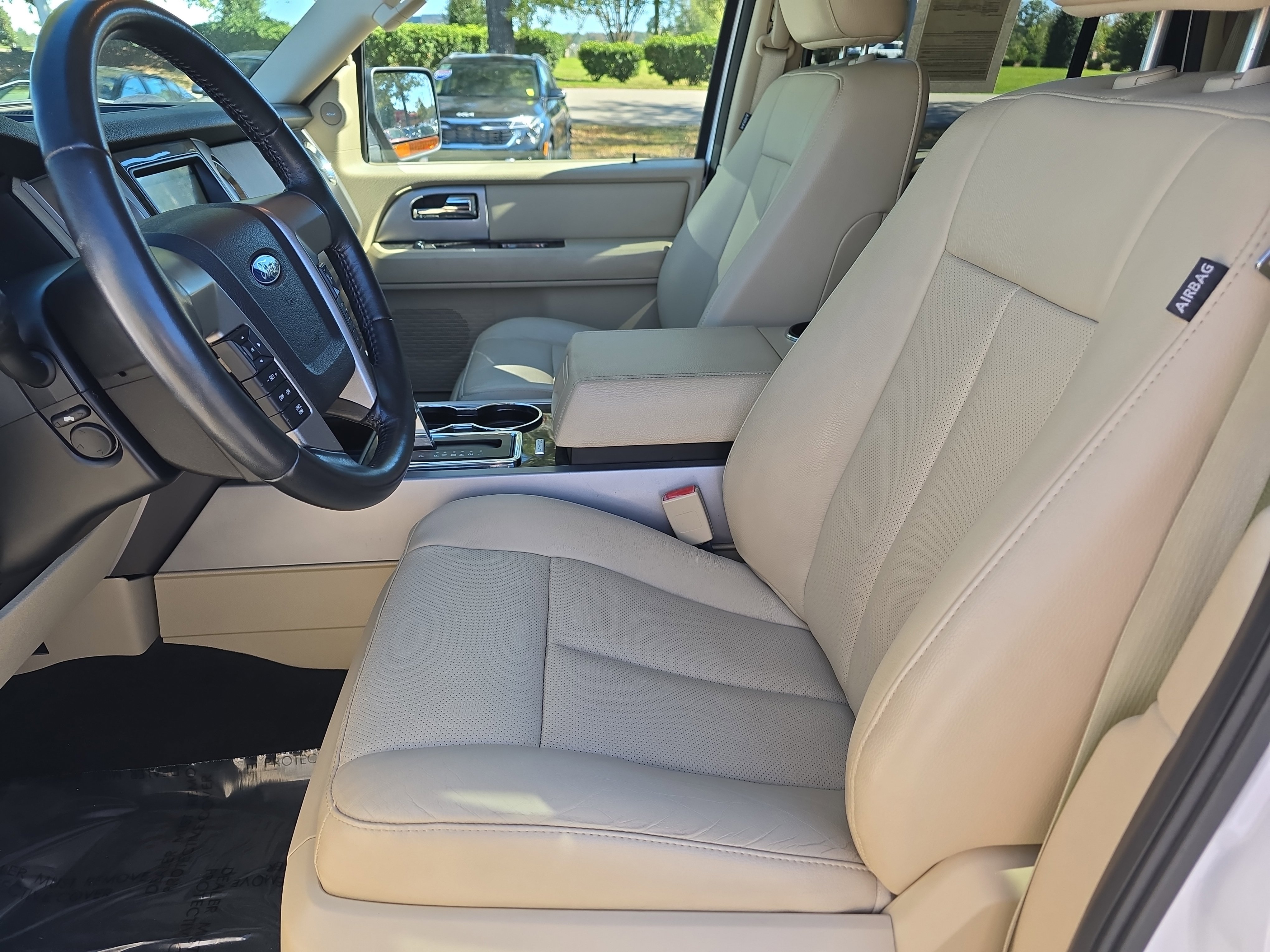 Used 2017 Ford Expedition Limited w/ Equipment Group 301A image 17