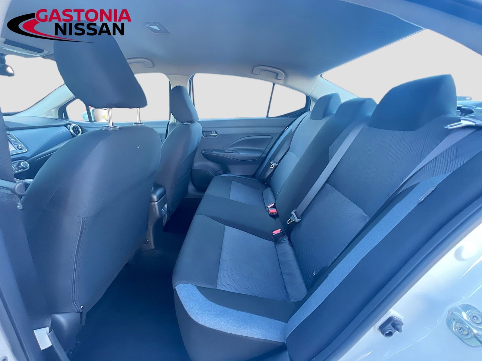 Used 2024 Nissan Versa SV image 30