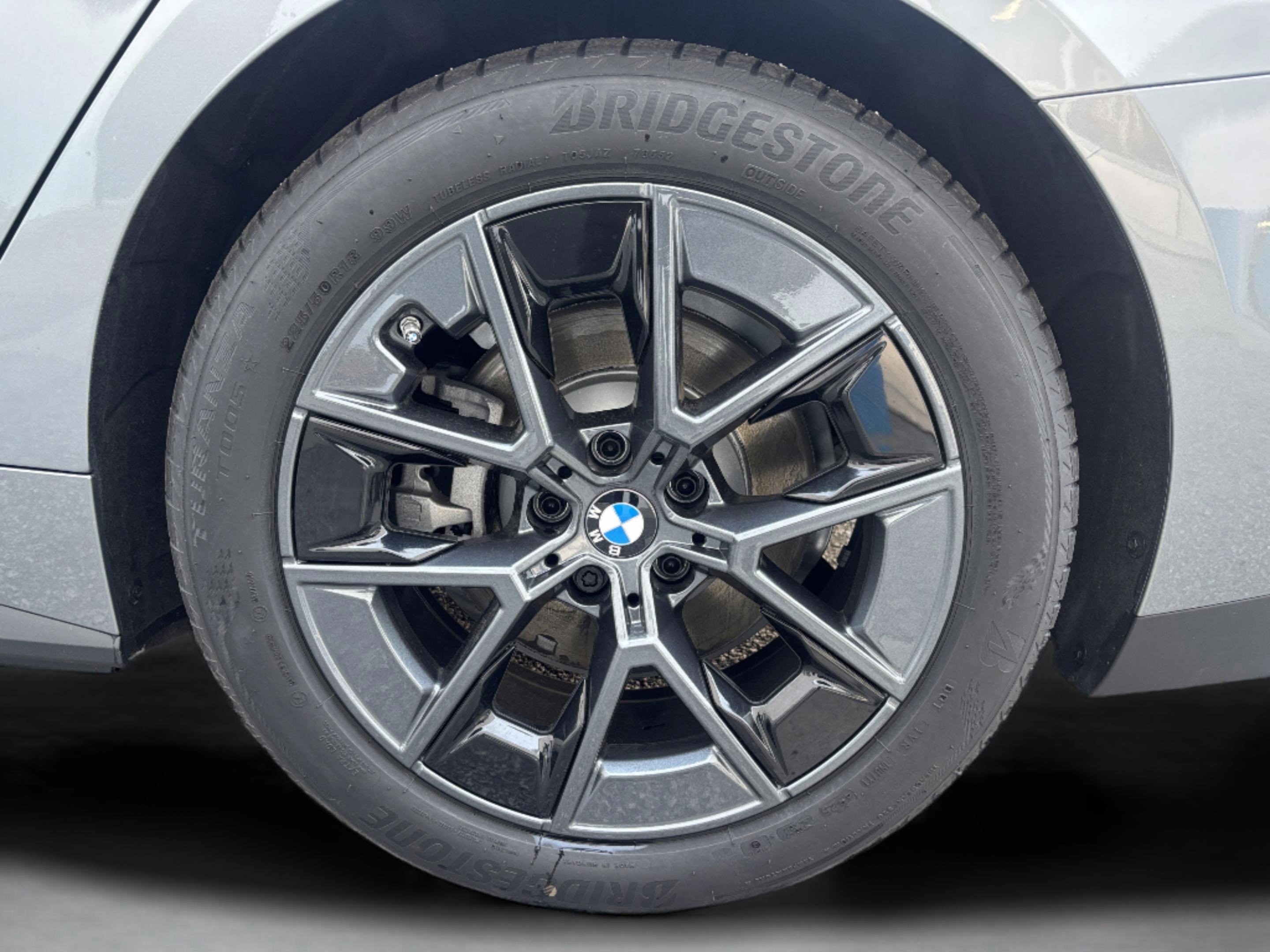 New 2026 BMW i4 xDrive40i w/ Premium Package AWD/4WD image 36