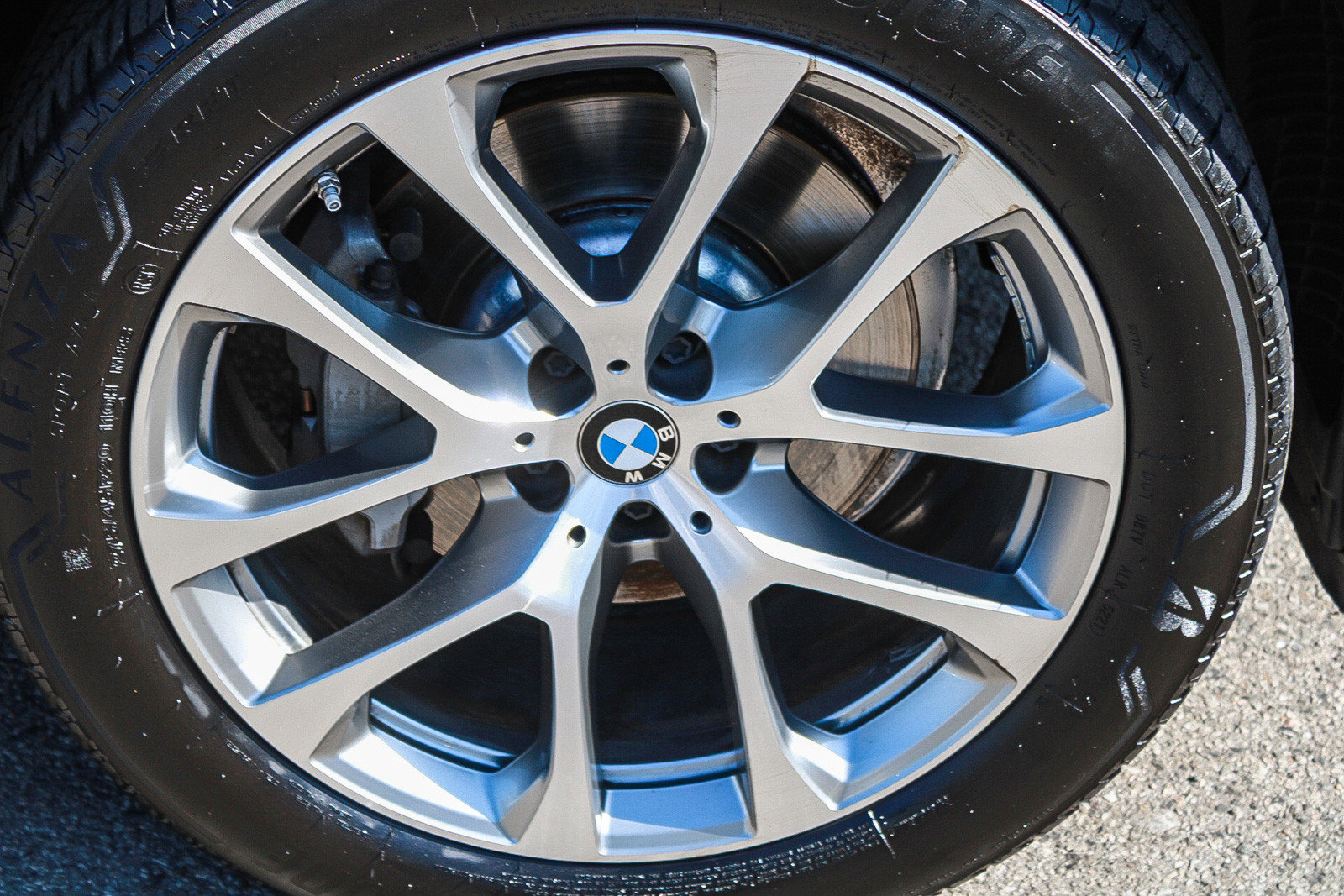 Used 2020 BMW X5 xDrive40i w/ Executive Package AWD/4WD image 10