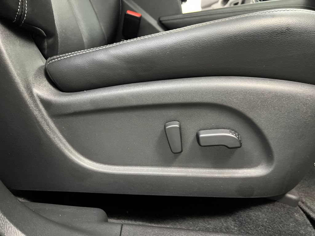 Used 2024 Nissan Murano SL FWD image 29
