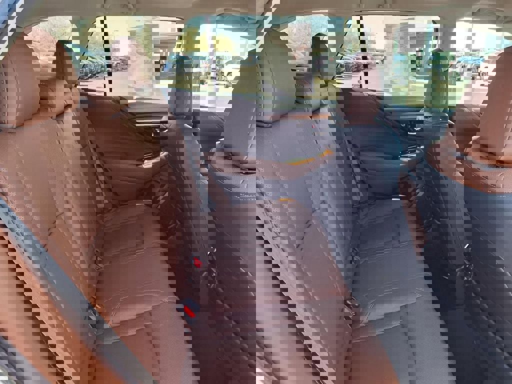 Used 2020 Subaru Outback Touring w/ Popular Package #2 image 23