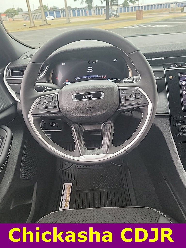 New 2025 Jeep Grand Cherokee L Altitude image 18