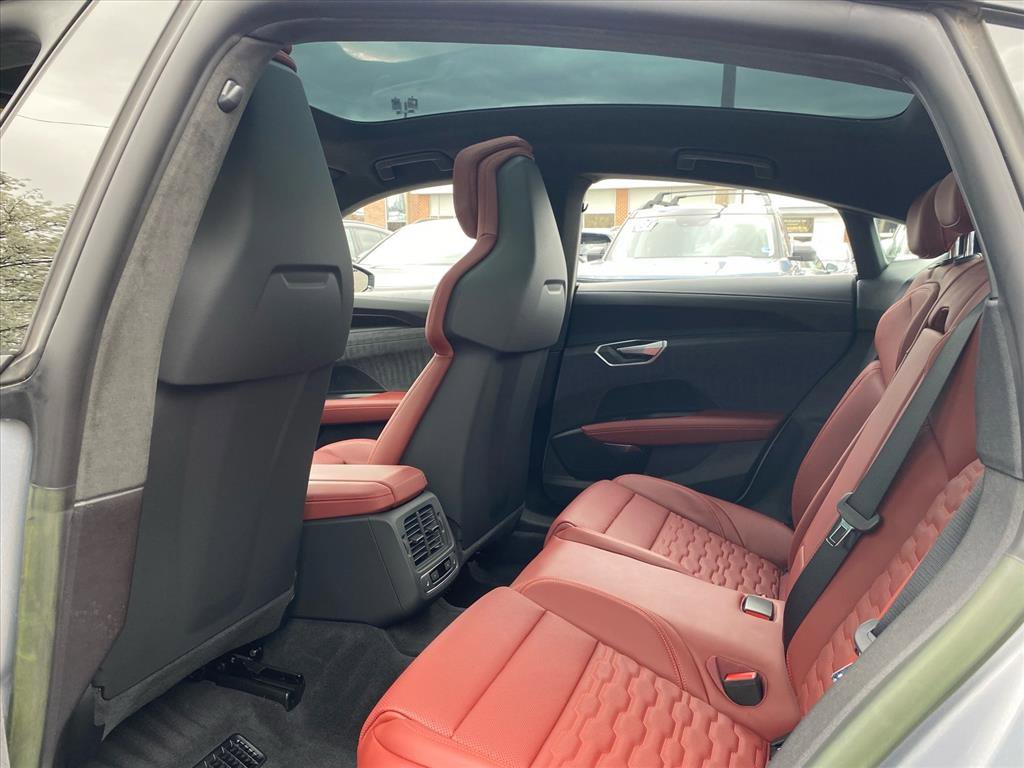 Used 2022 Audi RS e-tron GT w/ Carbon Performance Package image 23