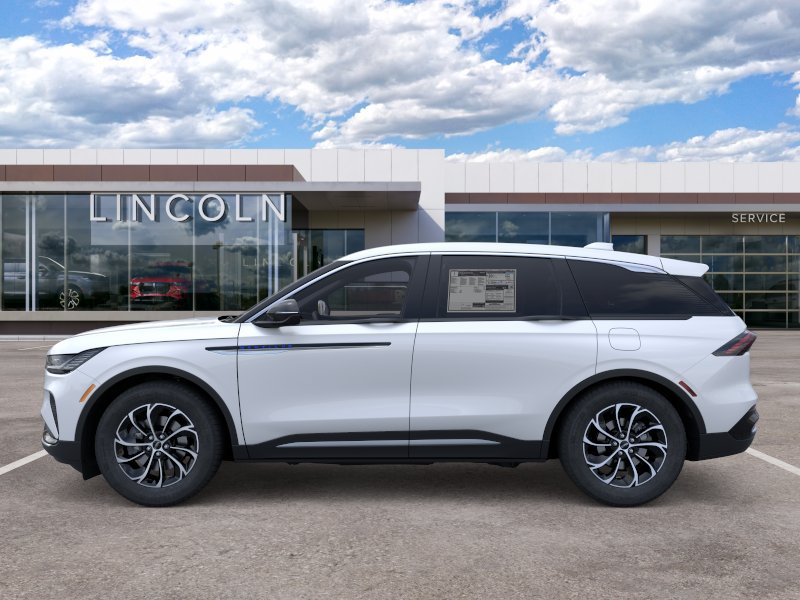 New 2026 Lincoln Nautilus Premier AWD/4WD image 3