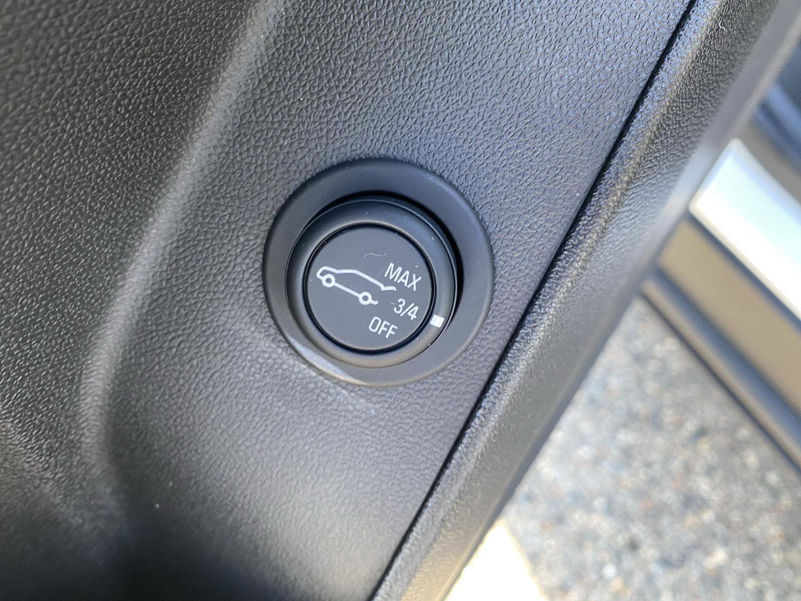 Used 2020 Chevrolet Equinox LT image 15