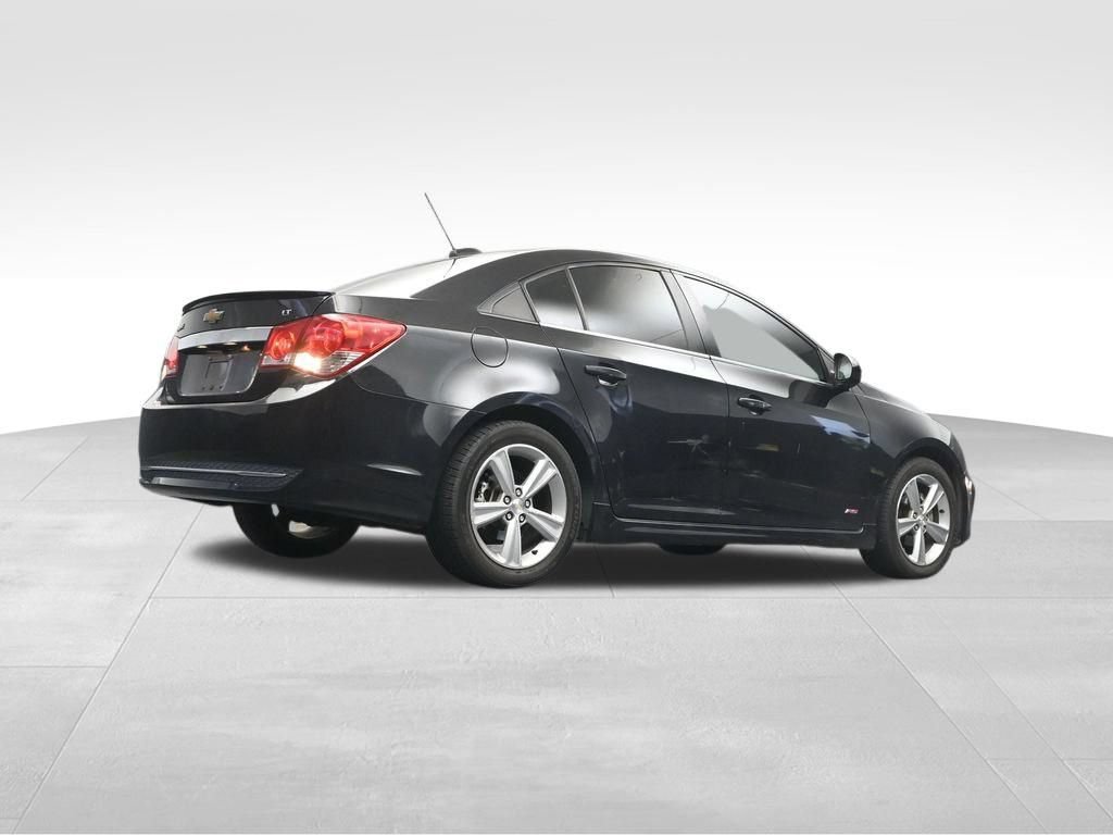 Used 2016 Chevrolet Cruze LT w/ Sun, Sound and Sport Package FWD image 13