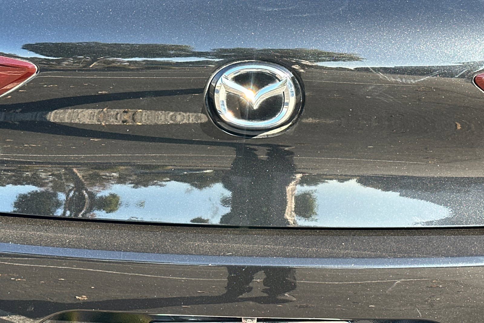 Used 2025 MAZDA MAZDA3 2.5 S Hatchback w/ Premium Pkg image 47