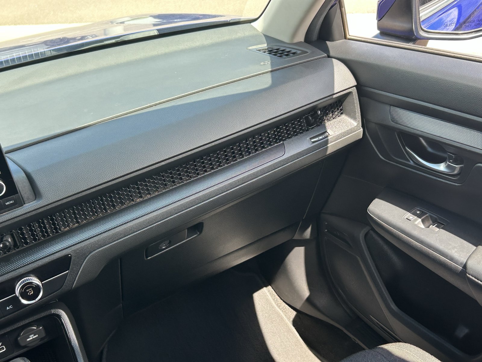 Used 2025 Honda CR-V LX image 18