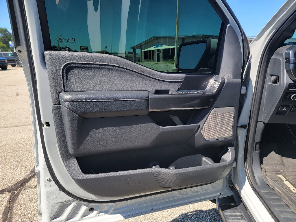 Used 2023 Ford F150 Lariat w/ Equipment Group 502A High AWD/4WD image 9