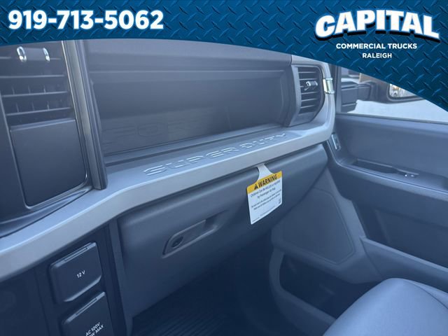 New 2026 Ford F250 XL w/ XL Chrome Package image 28