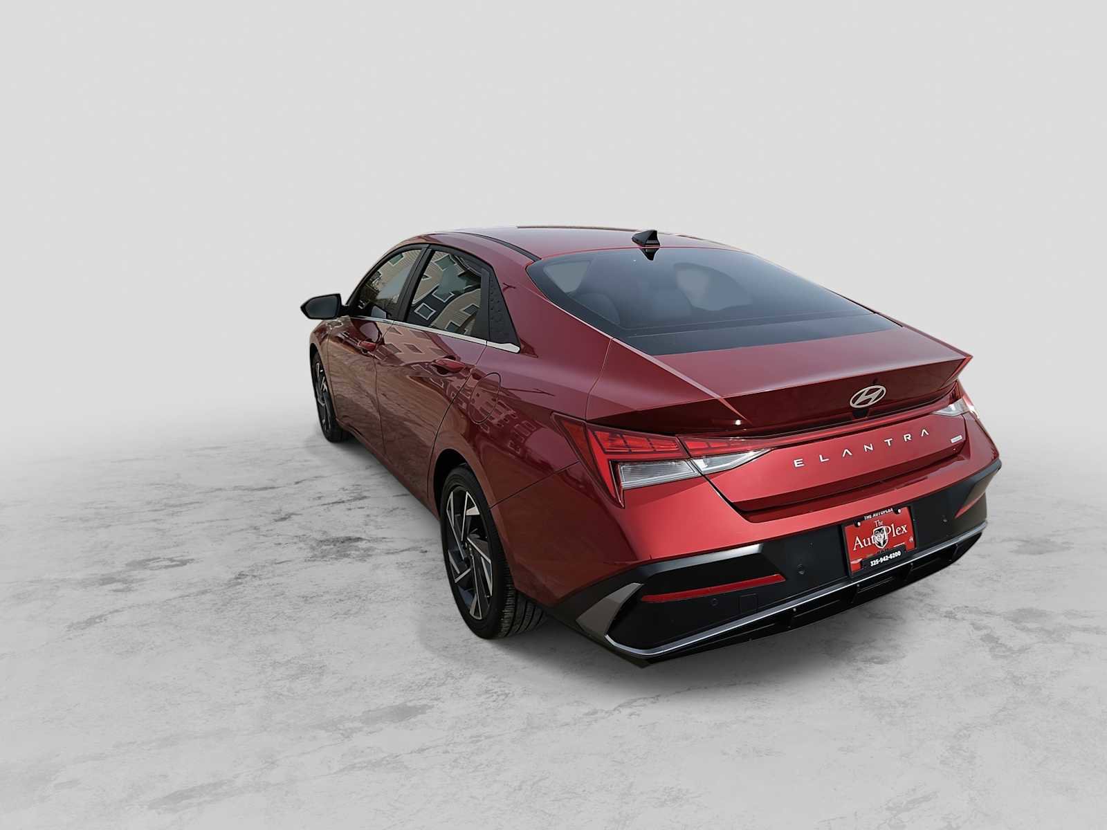 Used 2024 Hyundai Elantra Limited image 6