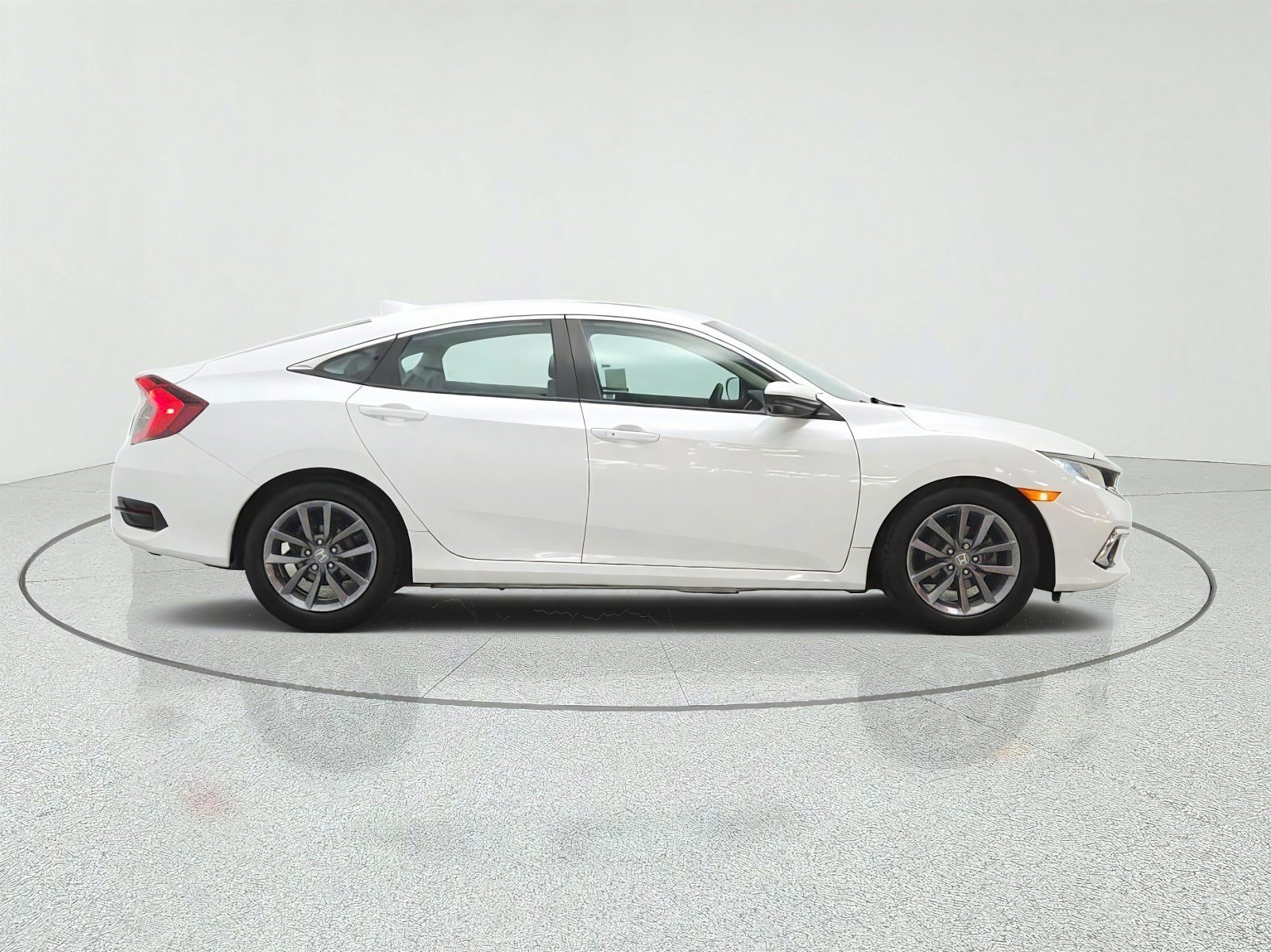 Used 2019 Honda Civic EX image 4