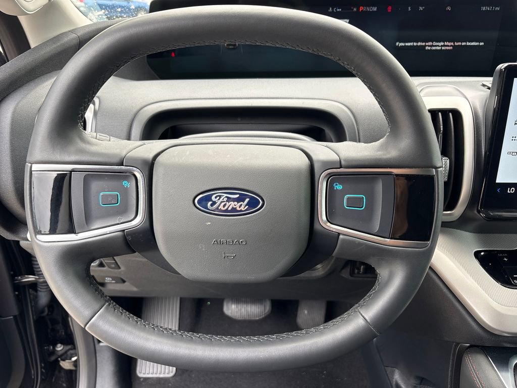 Used 2025 Ford Expedition Active RWD image 15