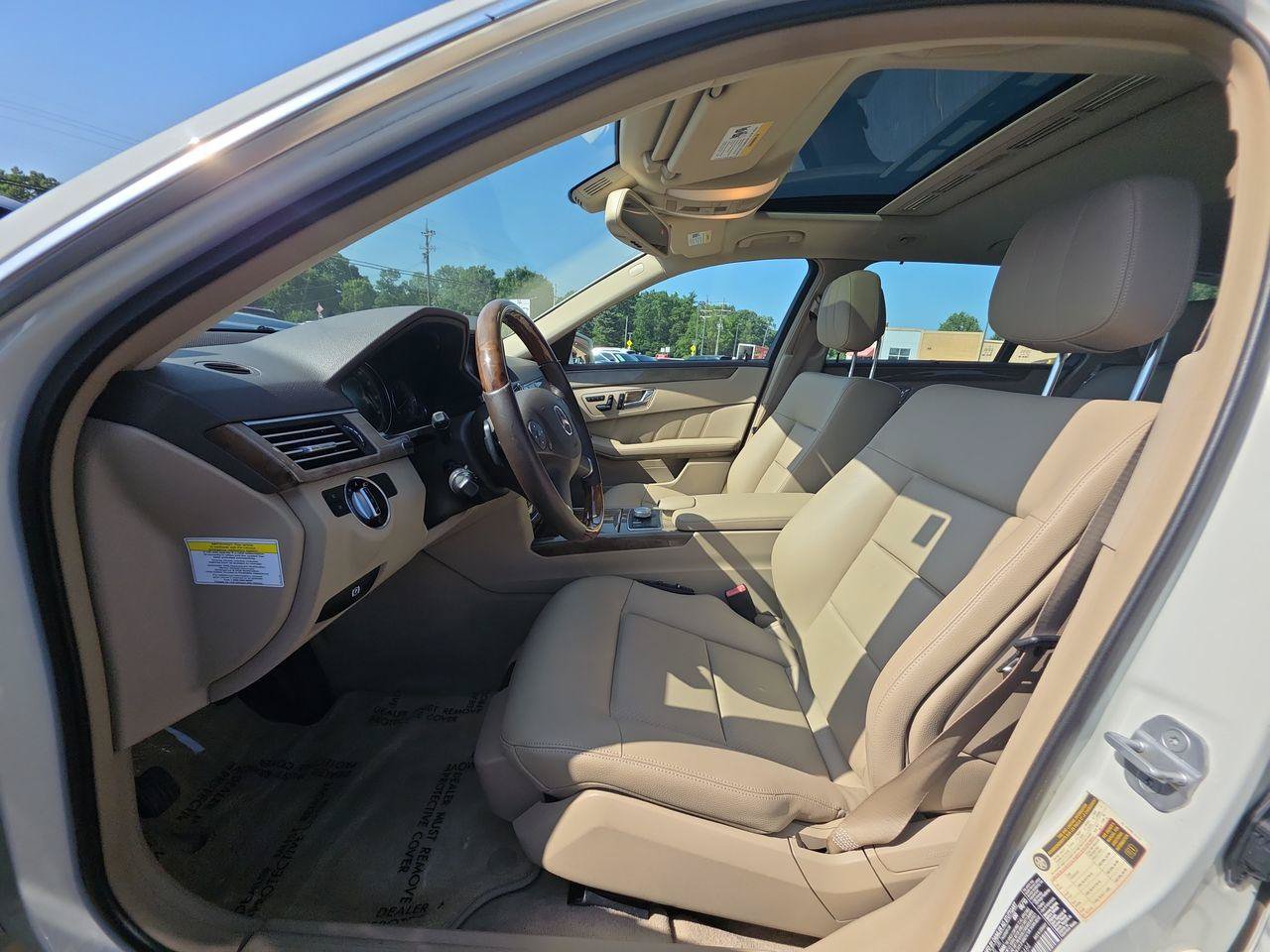 Used 2011 Mercedes-Benz E 350 4MATIC Wagon image 3