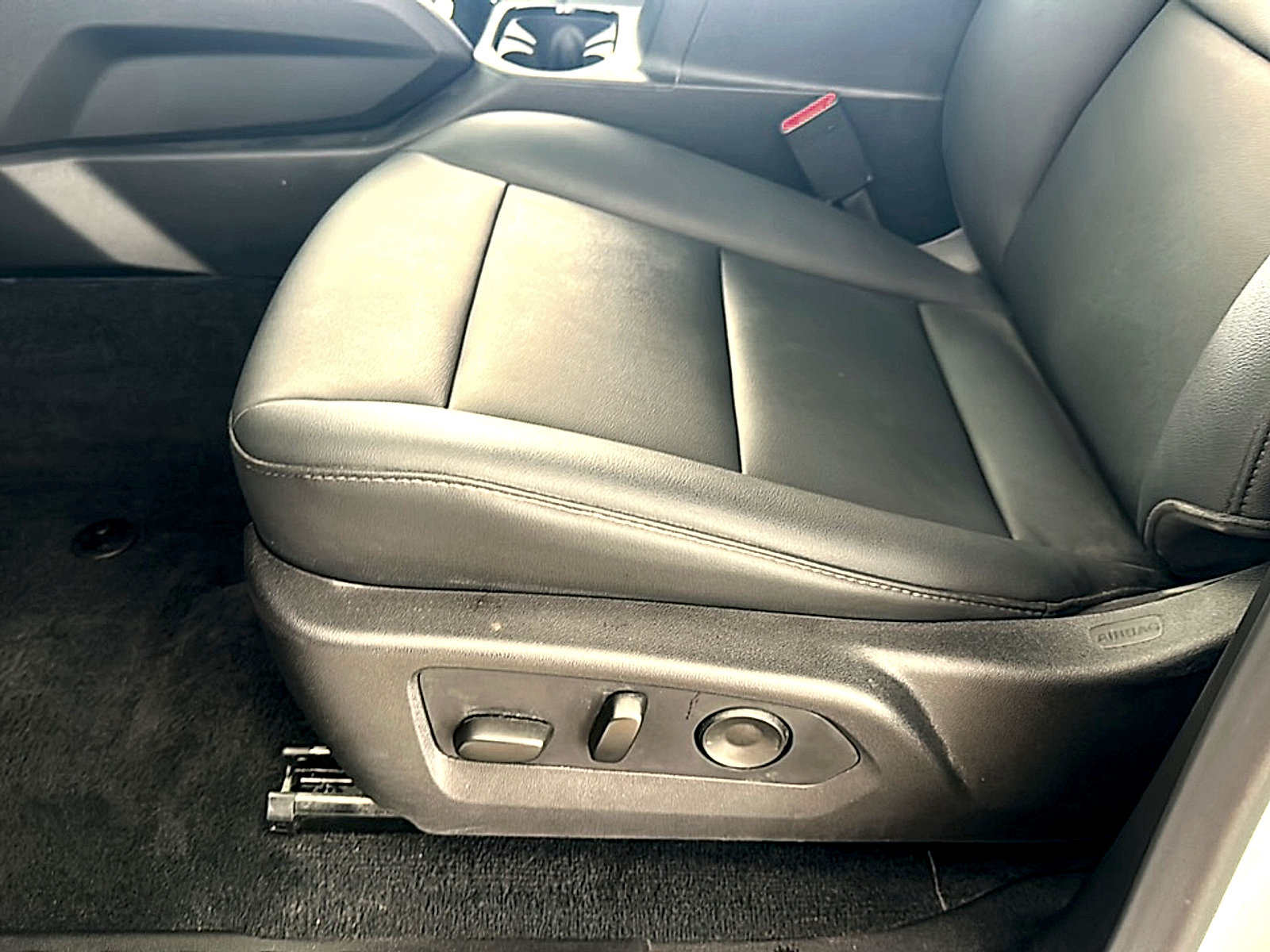 Used 2025 Chevrolet Colorado Trail Boss AWD/4WD image 15