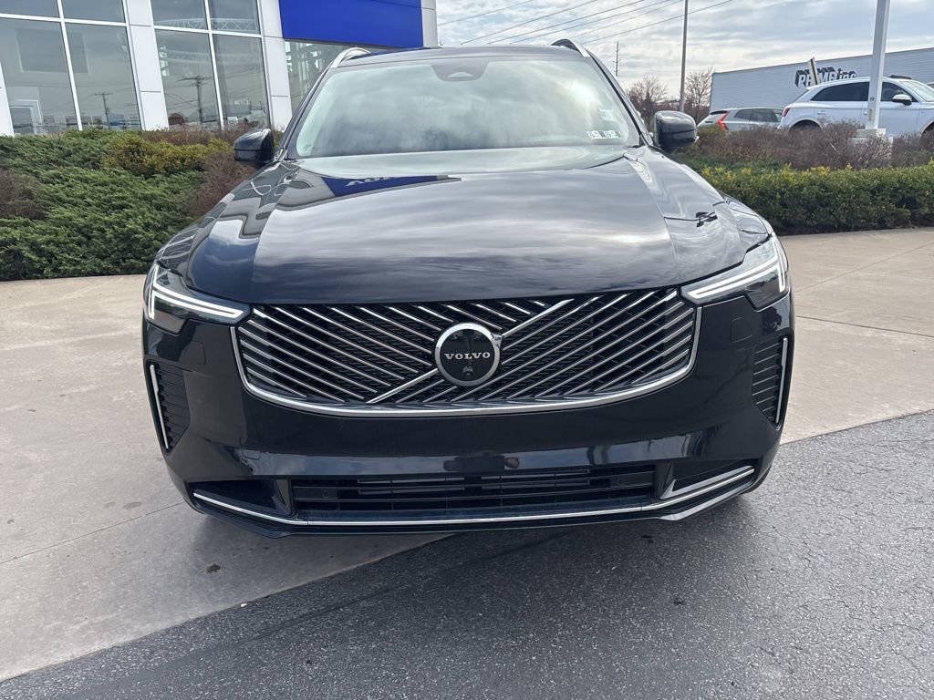 New 2026 Volvo XC90 T8 Ultra w/ Protection Package Premier image 3