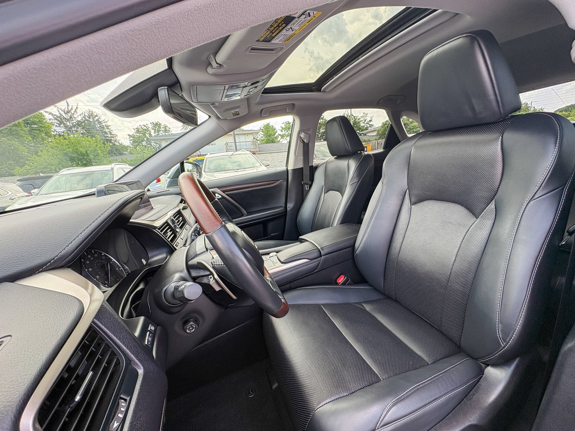 Used 2022 Lexus RX 350 AWD w/ Premium Package image 23