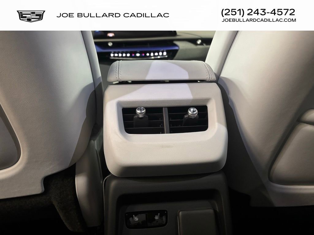 New 2025 Cadillac Optiq Luxury 2 w/ LPO, Floor Liner Package AWD/4WD image 15