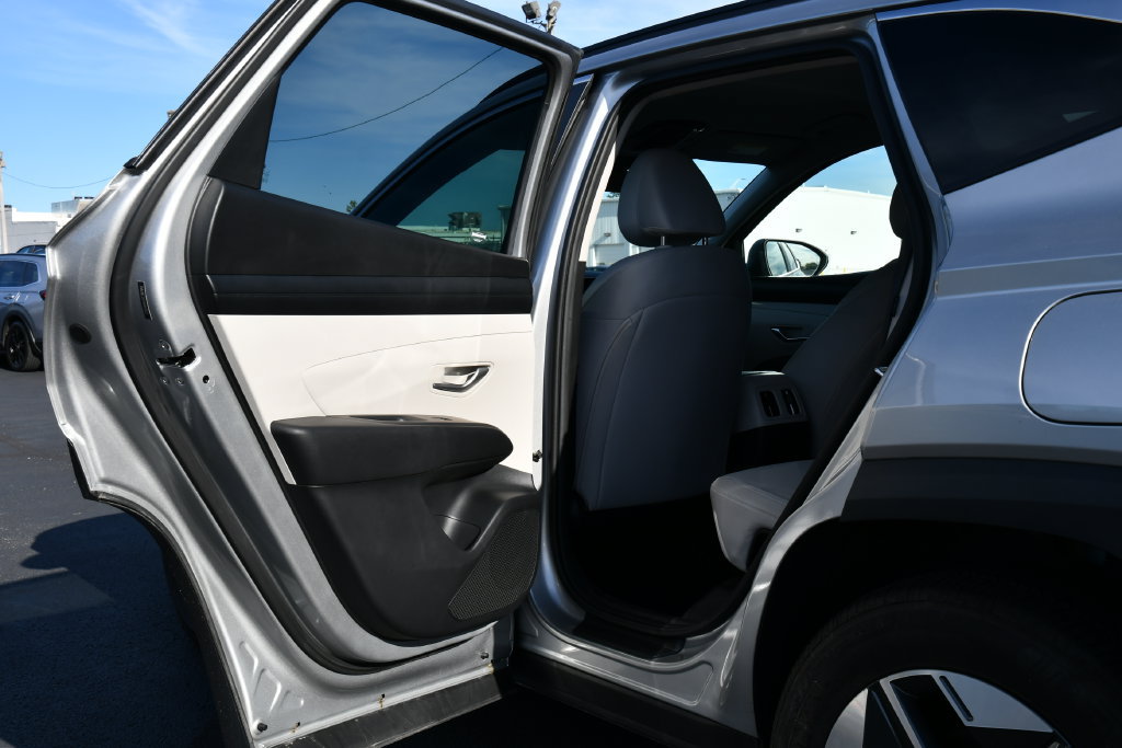 Used 2025 Hyundai Tucson SEL AWD/4WD image 17