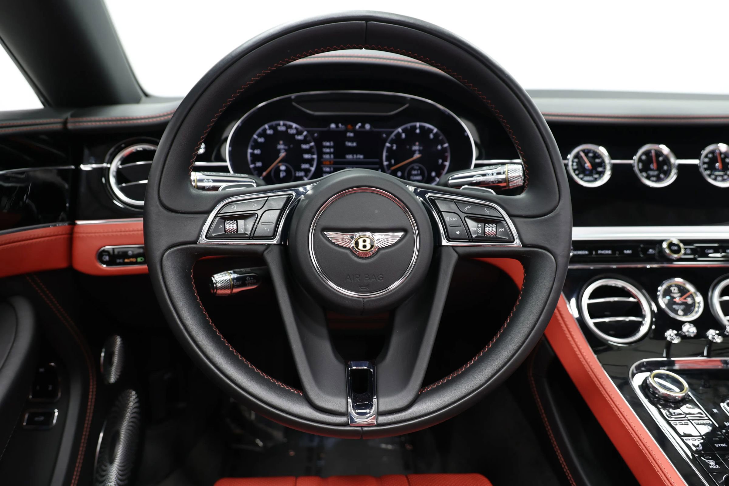 Used 2020 Bentley Continental GT V8 image 28