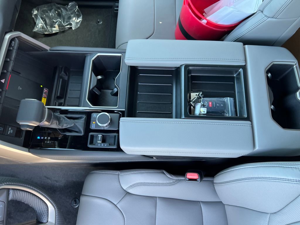 New 2026 Toyota Tundra Limited AWD/4WD image 27