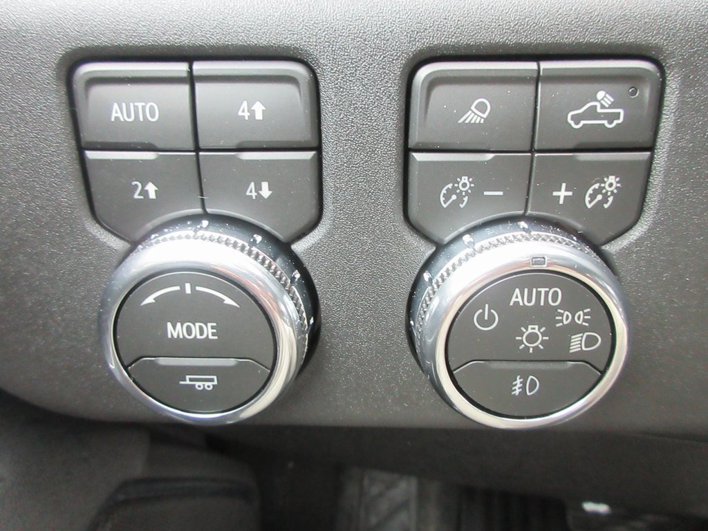 New 2026 GMC Sierra 3500 SLE w/ SLE Value Package image 17