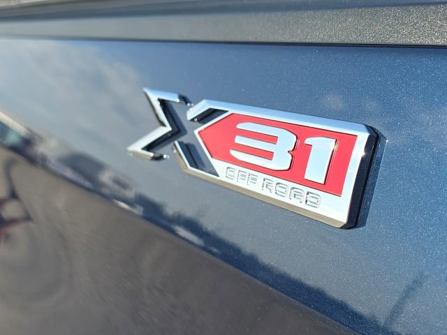 Used 2023 GMC Sierra 1500 SLT w/ SLT Premium Package image 10