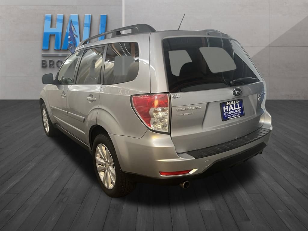 Used 2012 Subaru Forester 2.5X Premium w/ All-Weather Pkg image 3