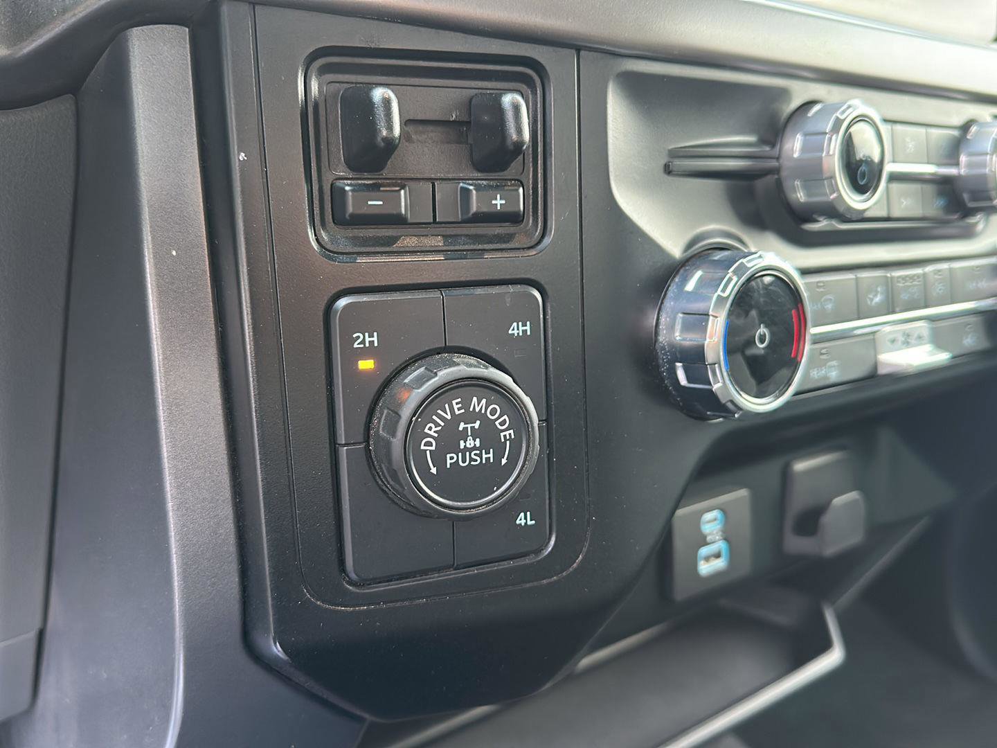 Used 2024 Ford F150 XLT w/ Tow/Haul Package image 31