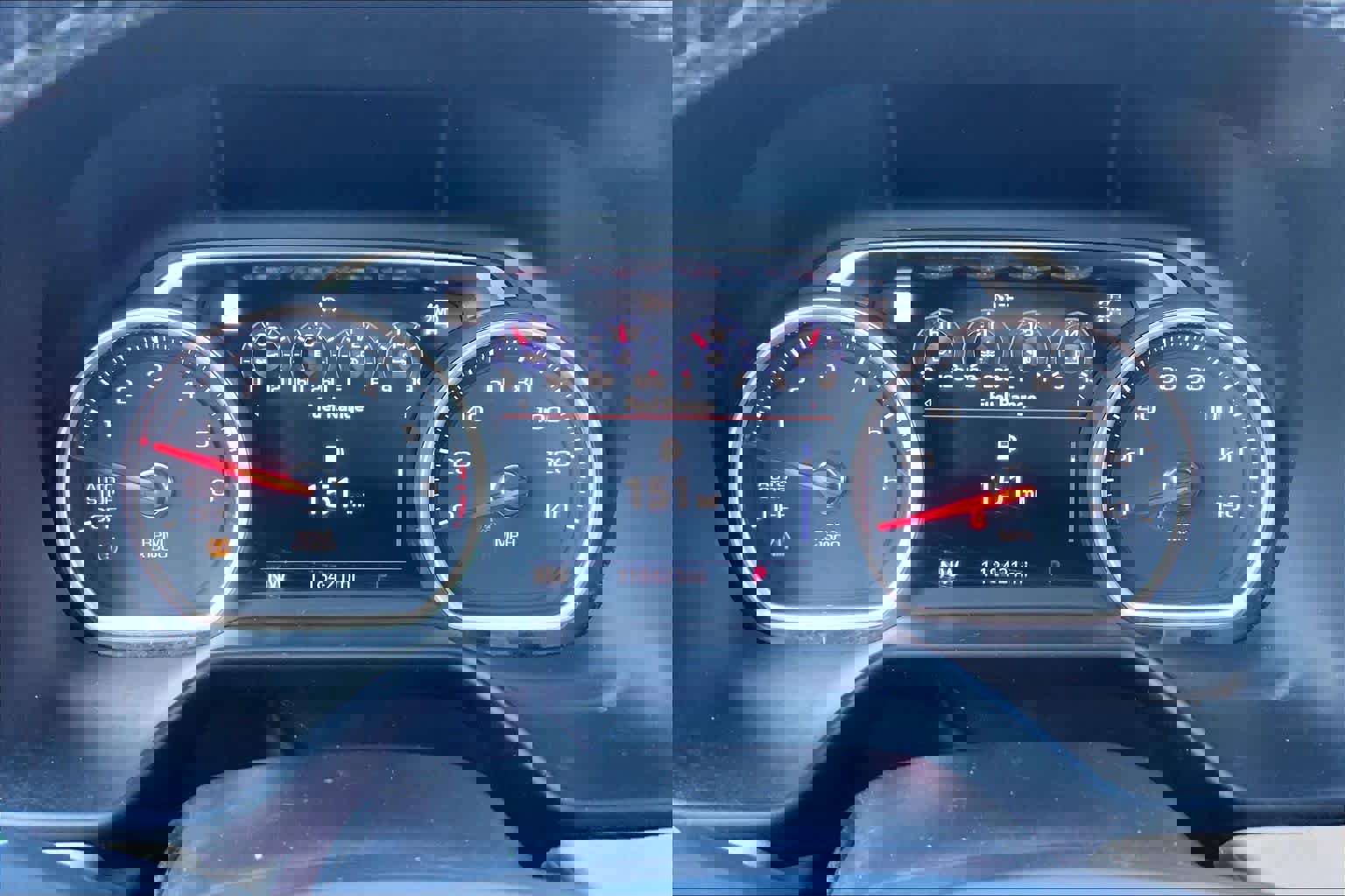 Used 2021 Chevrolet Suburban Premier w/ Premium Package image 26