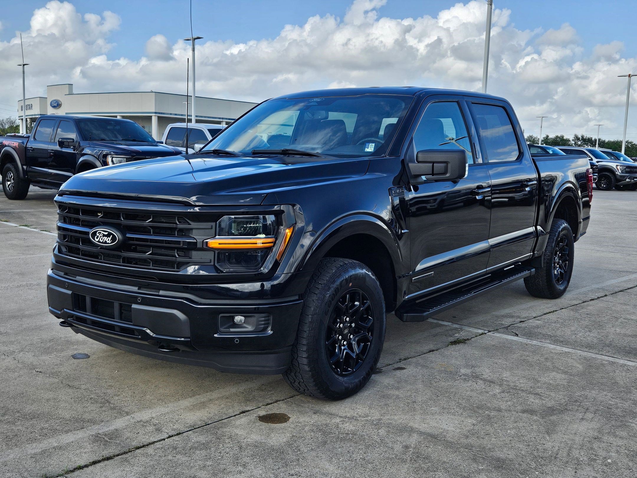 Used 2024 Ford F150 XLT w/ Equipment Group 302A MID image 8
