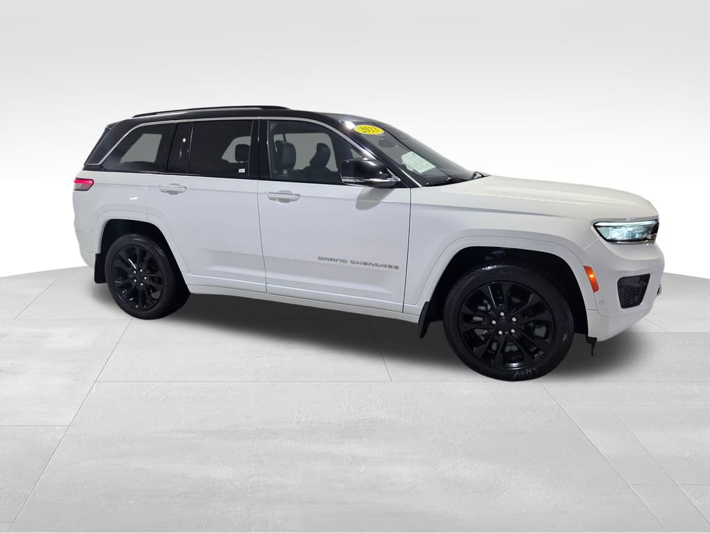 Used 2023 Jeep Grand Cherokee Overland w/ Luxury Tech Group IV image 27