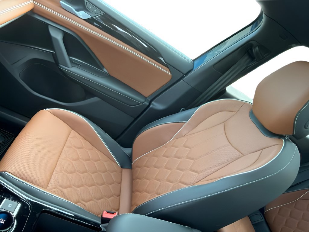 New 2026 Volkswagen Tiguan SEL R-Line AWD/4WD image 25