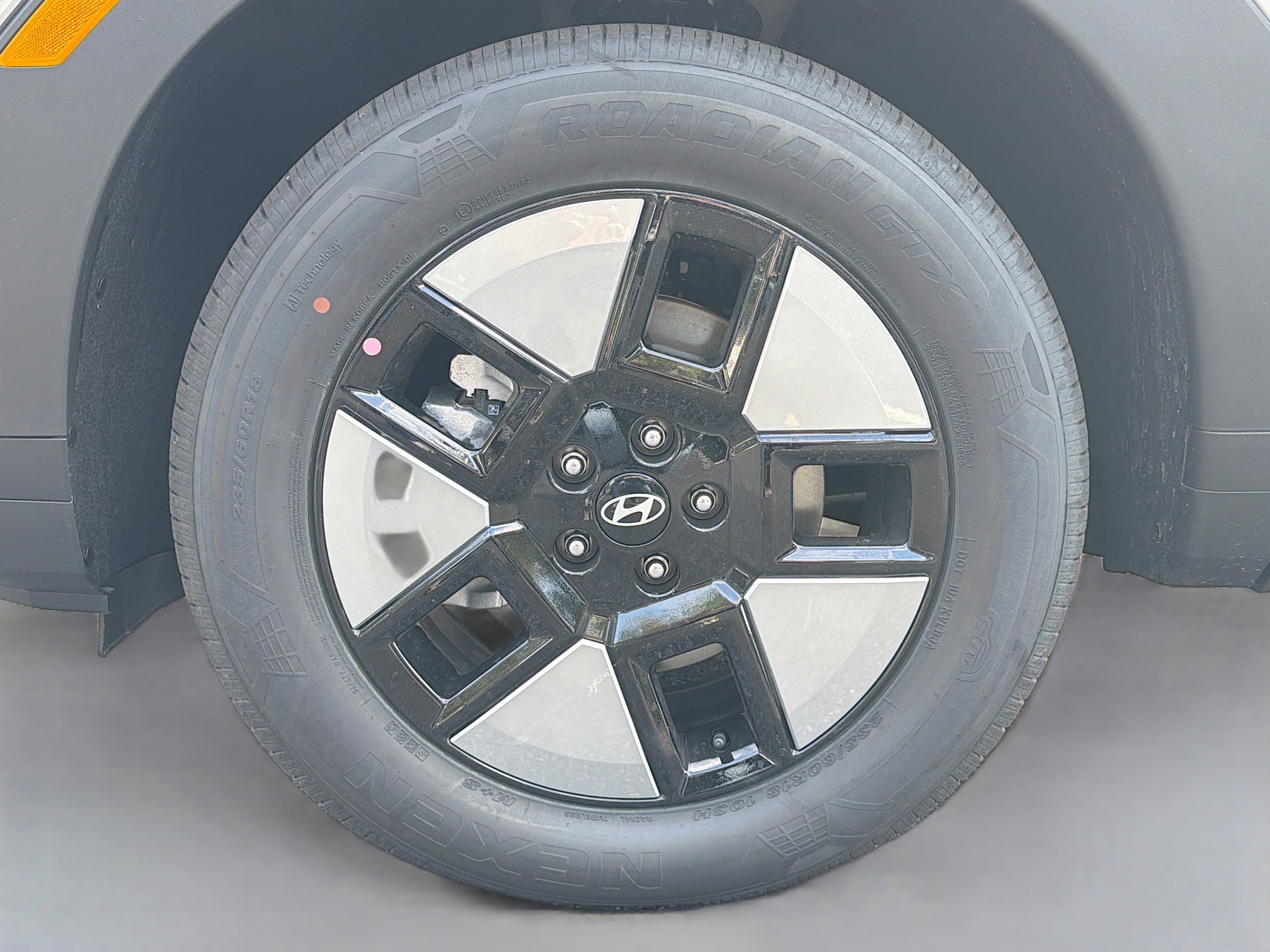 New 2026 Hyundai Santa Fe SE image 40