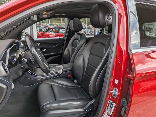 Used 2021 Mercedes-Benz GLC 300 4MATIC image 24