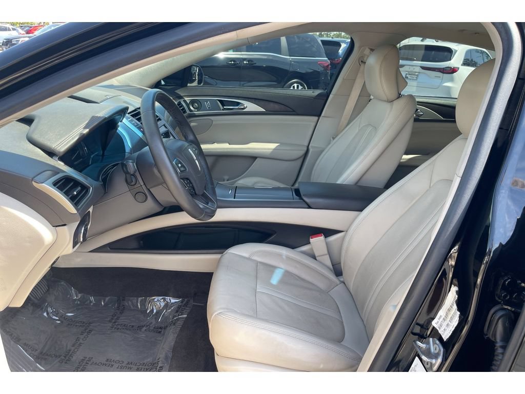 Used 2018 Lincoln MKZ Reserve FWD image 11