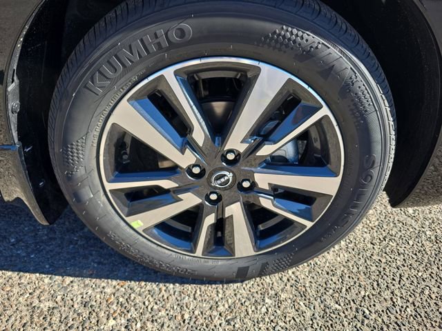 New 2025 Nissan Versa SV w/ Trunk Package image 12