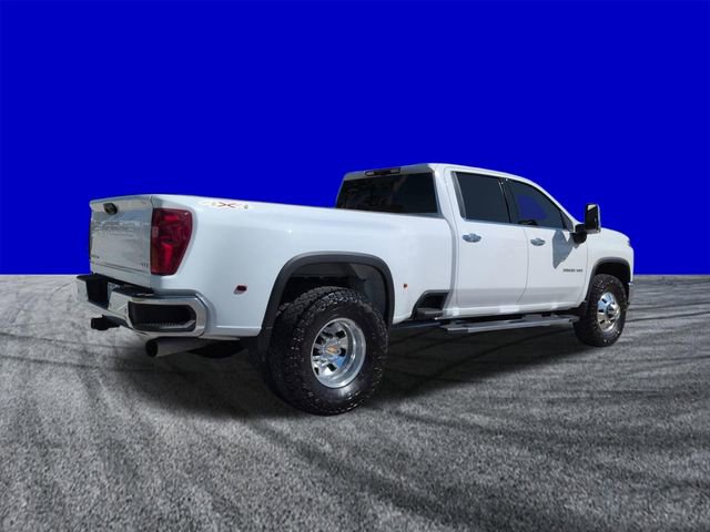 Used 2025 Chevrolet Silverado 3500 LTZ w/ LTZ Plus Package image 4