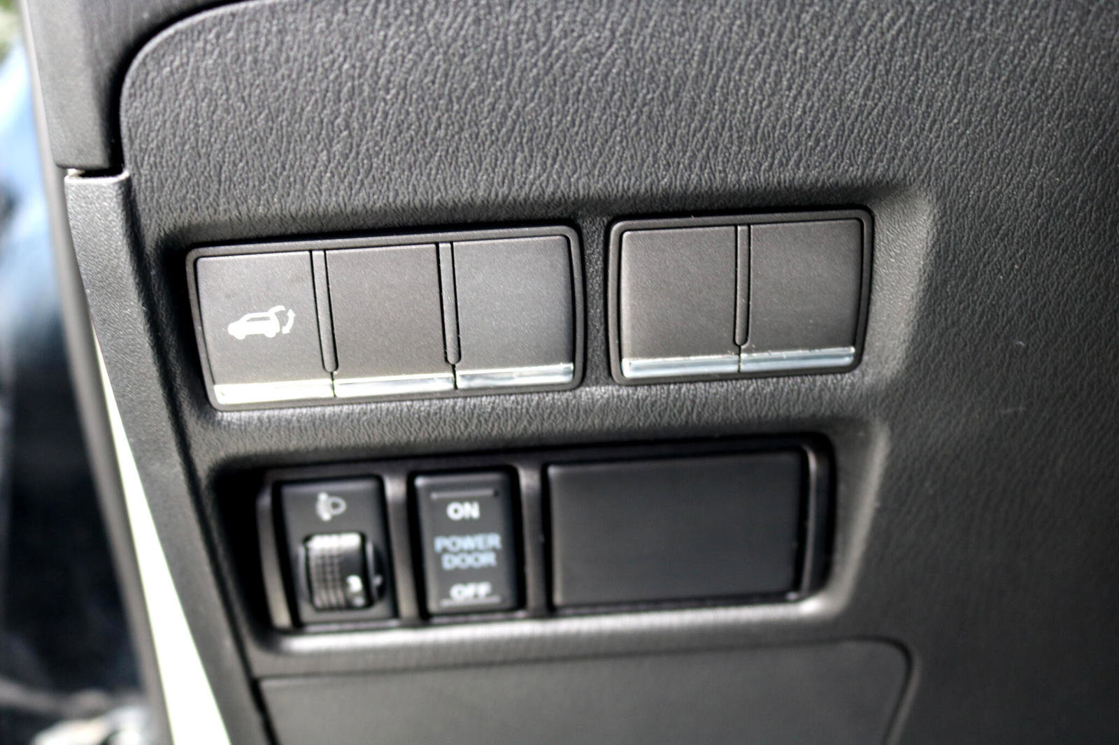 Used 2017 INFINITI QX80 4WD image 19