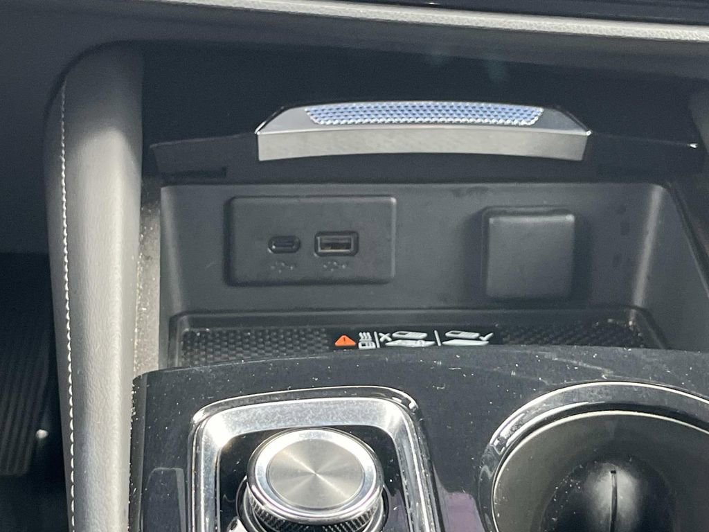 Used 2025 Buick Envision Preferred image 34