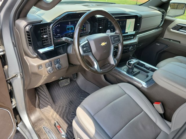 Used 2024 Chevrolet Silverado 1500 LTZ image 4